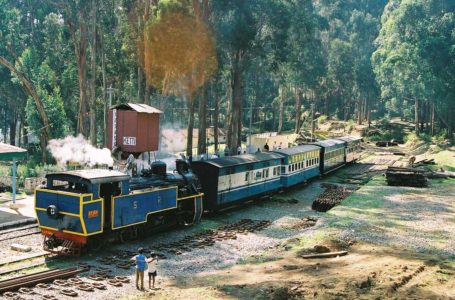 Over 2000 kg of plastic waste removed from rail tracks along Nilgiri mountains